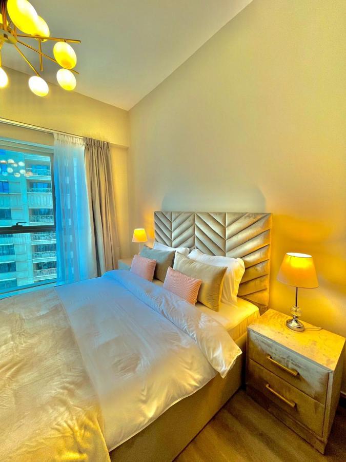 First Class 2Br With Burj Khalifa & Downtown View ดูไบ ภายนอก รูปภาพ