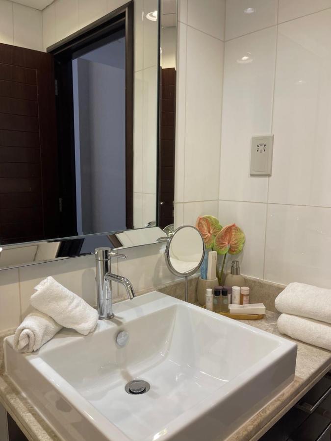 First Class 2Br With Burj Khalifa & Downtown View ดูไบ ภายนอก รูปภาพ
