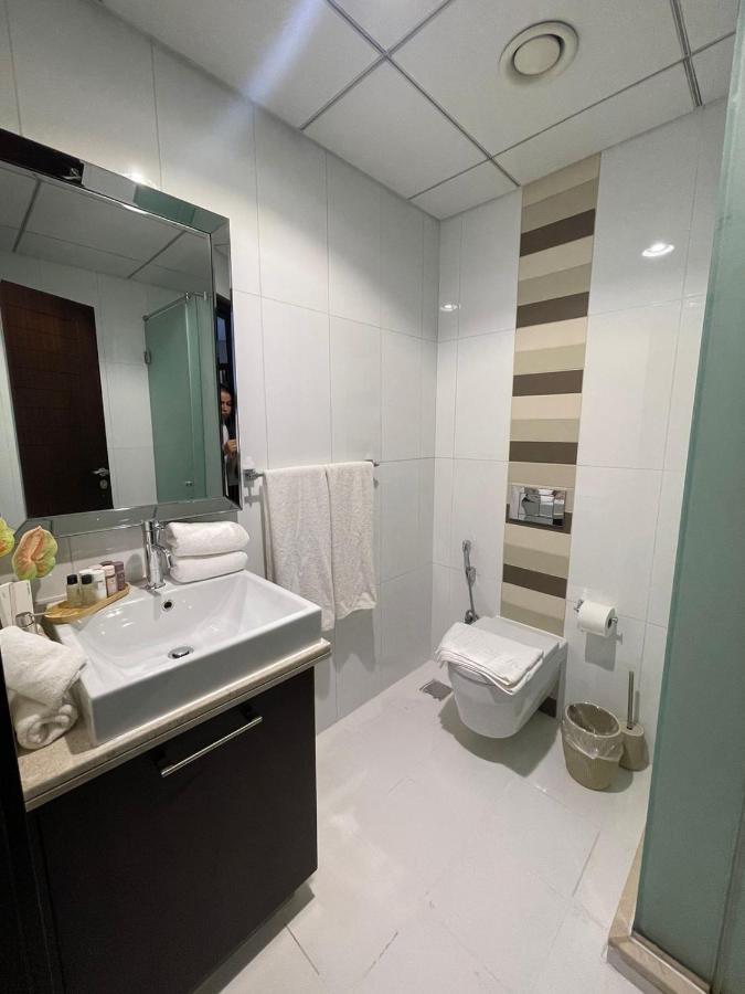 First Class 2Br With Burj Khalifa & Downtown View ดูไบ ภายนอก รูปภาพ